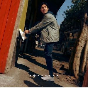 Allbirds Tree Runner Mesh Lace up Sneakers.